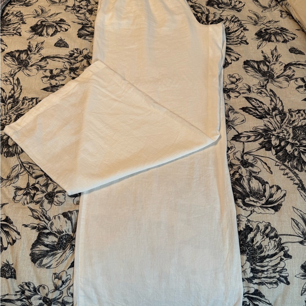 Aerie White Textured Fabric Wide Leg Pants